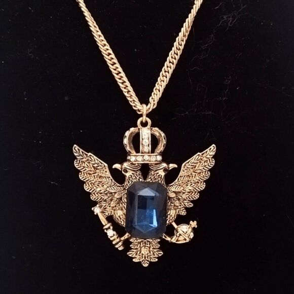 Vintage Gold Tone Rhinestone Double Eagle Pendant Necklace - Picture 3 of 7